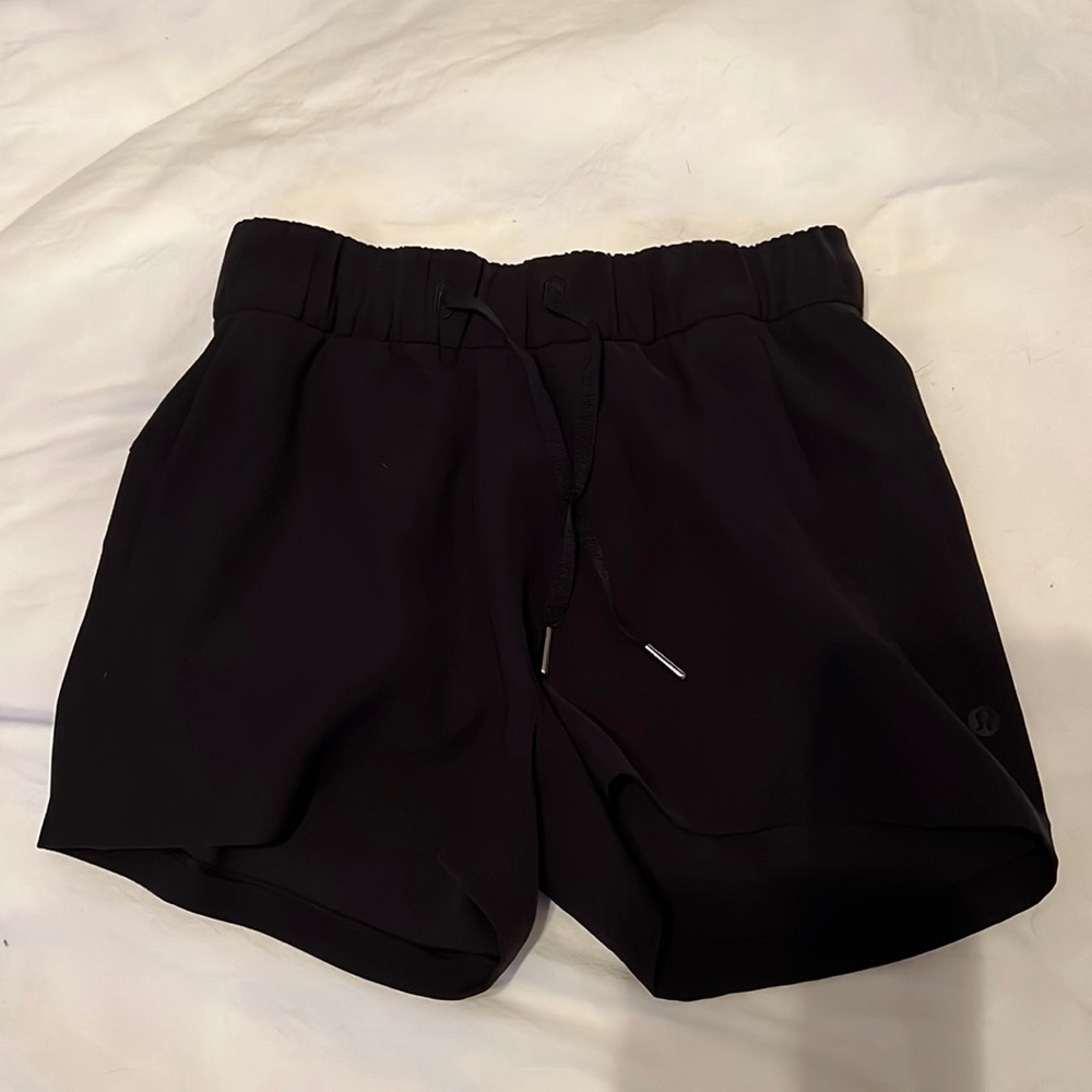 Lululemon black cuffed shorts